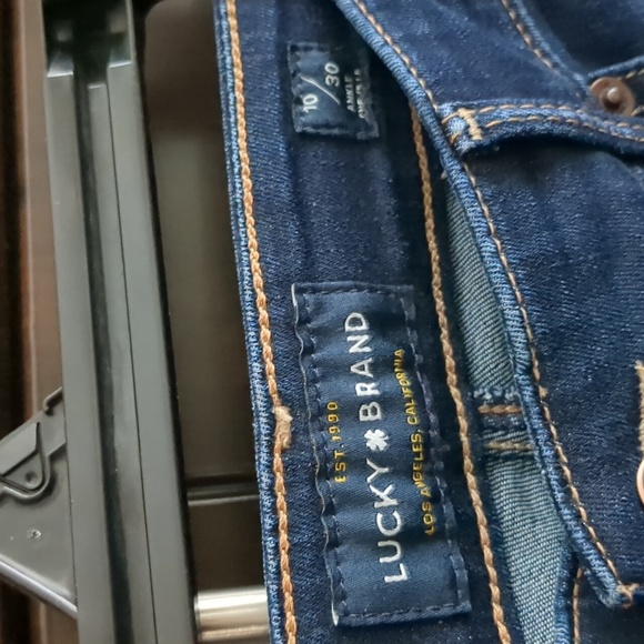 Jeans - Picture 2 of 4